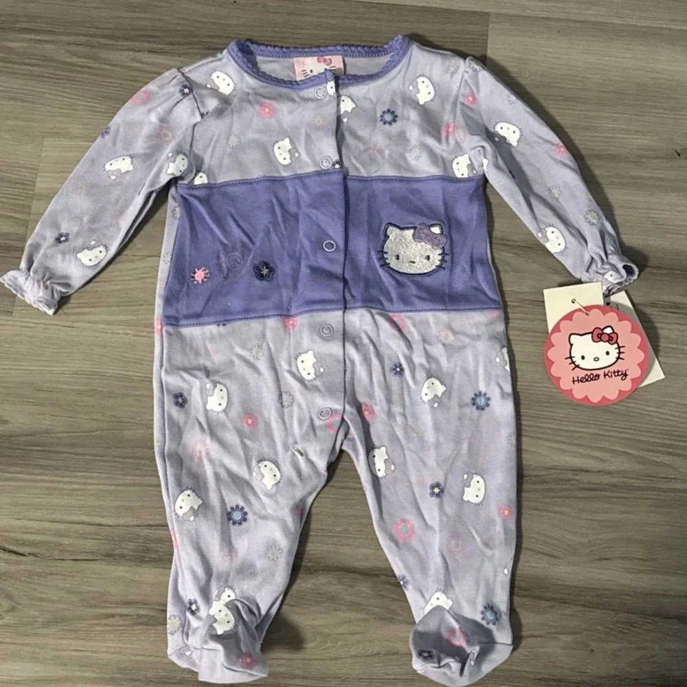 NWT Vtg Sanrio Hello Kitty 0-3 mo Baby Clothes Floral Footie Pajamas Girls Japan